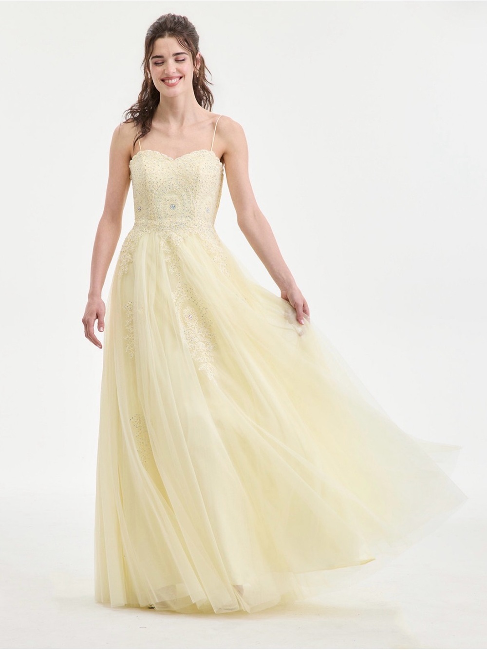 Say Yes Juniors' Embellished Ballgown, pale yellow. US(7/8). R14